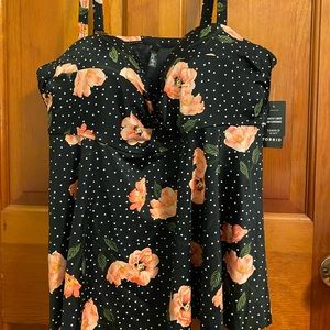 Reposhed.  NWT. Torrid tankini top  size 3 D/DD.